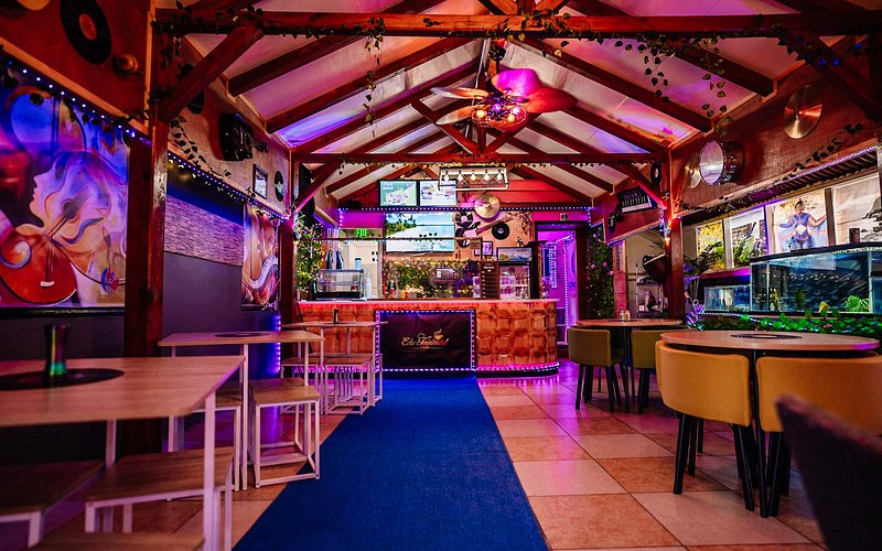 Boombastic Cafe on Sint Eustatius