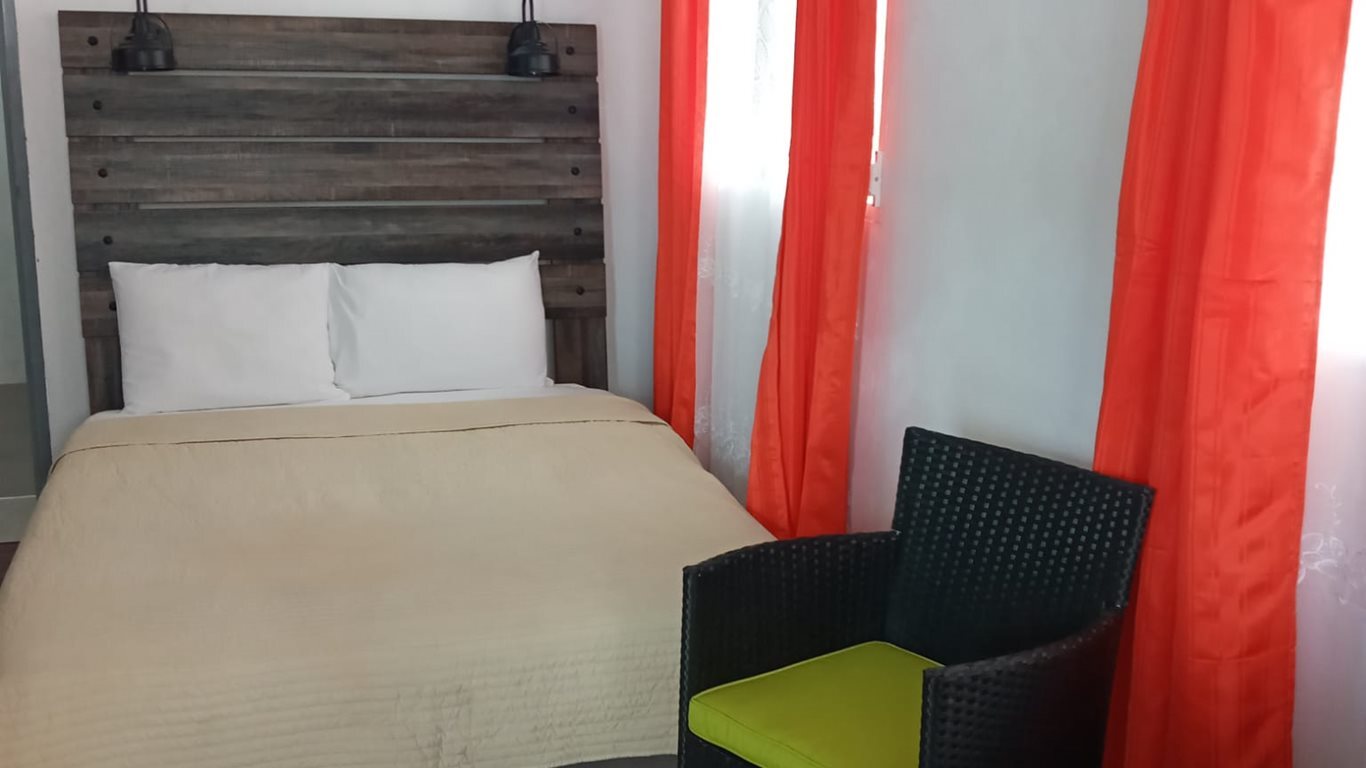 A studio at Papaya Inn
